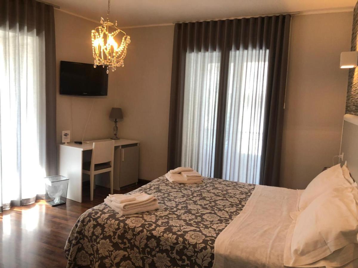 B&B Elios Rooms Catania Eksteriør billede